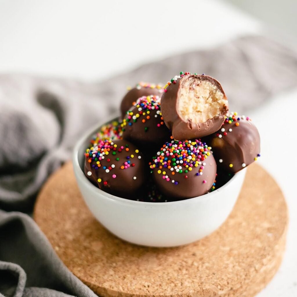 Sugar Cookie Truffles (No-Bake) 2 keep this